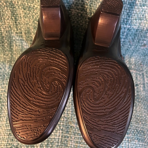 NEW Dansko Ryan Brown Leather  Ankle Boots Buckle & Side Zipper 9 - Picture 2 of 5